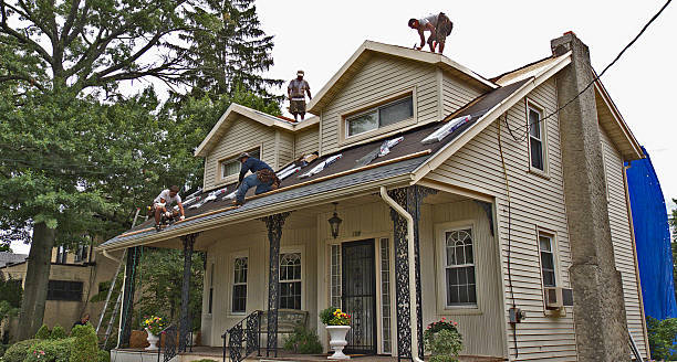 Best Residential Roofing Contractor  in Iowa City, IA